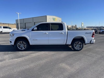 2022 RAM 1500 Laramie Crew Cab 4x4 5'7' Box