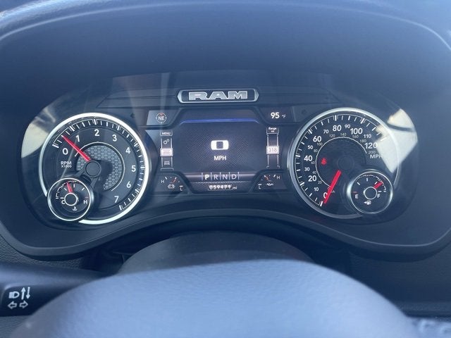 2023 RAM 1500 Laramie Crew Cab 4x4 5'7' Box