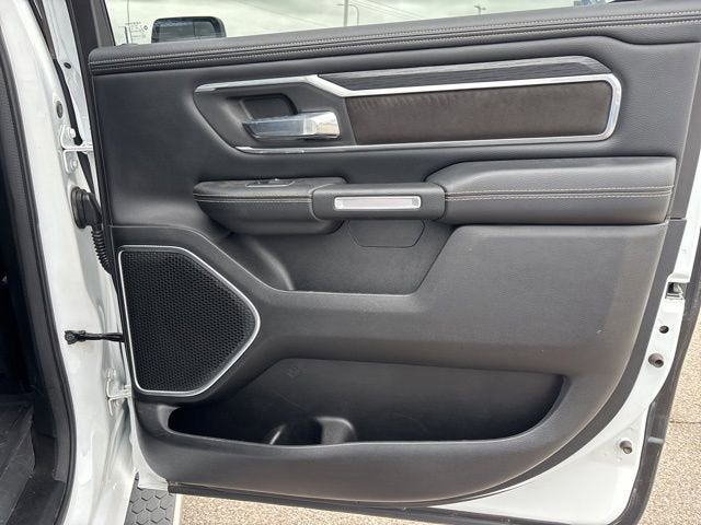 2023 RAM 1500 Laramie Crew Cab 4x4 5'7' Box