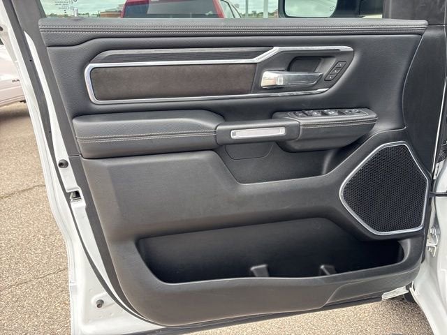 2023 RAM 1500 Laramie Crew Cab 4x4 5'7' Box