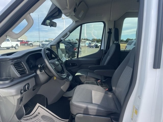 2022 Ford Transit Passenger Wagon XLT