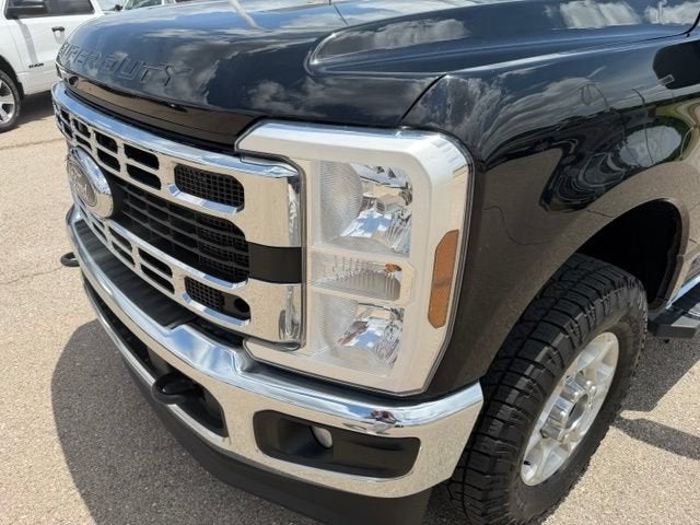 2025 Ford F-350 XLT