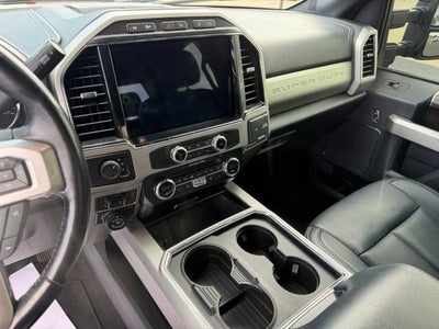 2022 Ford F-350 LARIAT