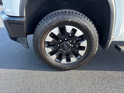 2020 Chevrolet Silverado 2500HD 4WD Crew Cab Standard Bed Custom
