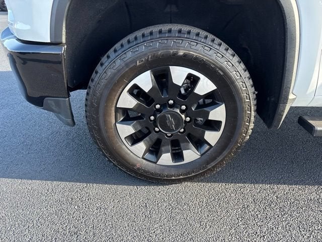 2020 Chevrolet Silverado 2500HD 4WD Crew Cab Standard Bed Custom