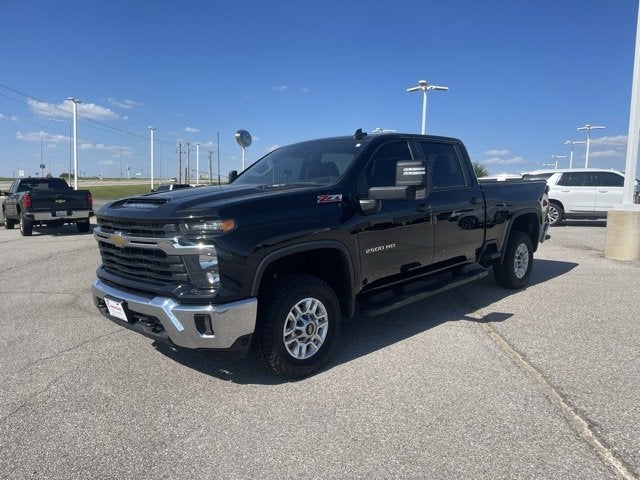 2024 Chevrolet Silverado 2500HD 4WD Crew Cab Standard Bed LT