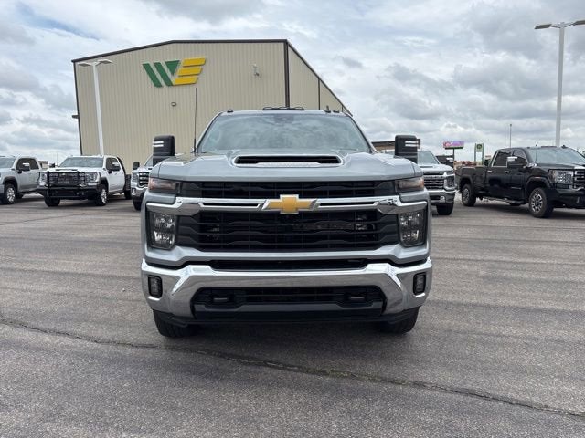2024 Chevrolet Silverado 3500HD 4WD Crew Cab Long Bed LT