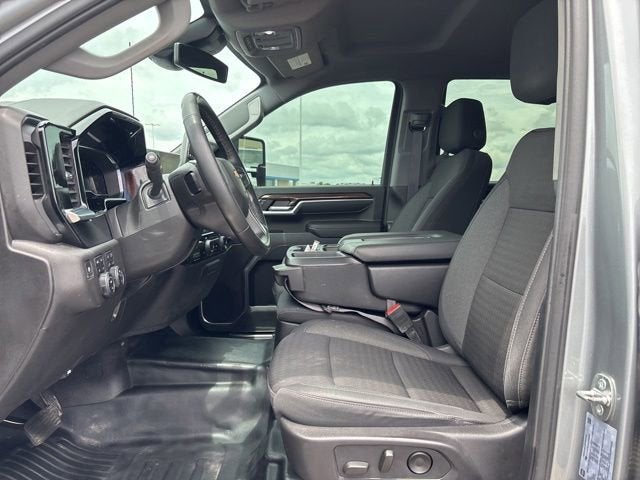 2024 Chevrolet Silverado 3500HD 4WD Crew Cab Long Bed LT