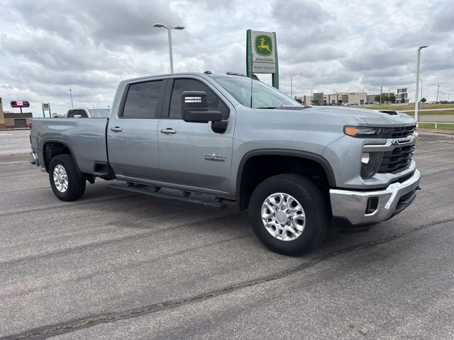 2024 Chevrolet Silverado 3500HD 4WD Crew Cab Long Bed LT