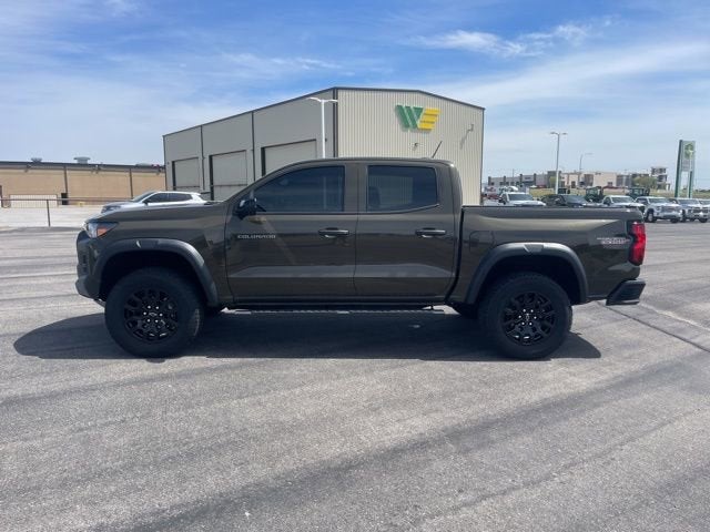 2023 Chevrolet Colorado 4WD Crew Cab Short Box Trail Boss