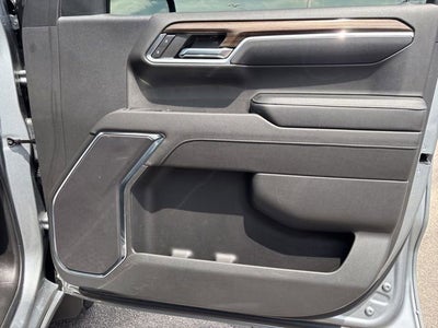 2023 Chevrolet Silverado 1500 4WD Crew Cab Short Bed RST