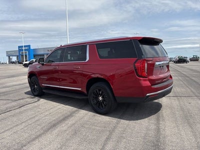 2022 GMC Yukon XL 4WD SLT