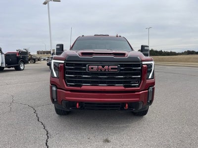 2024 GMC Sierra 2500HD 4WD Crew Cab Standard Bed AT4