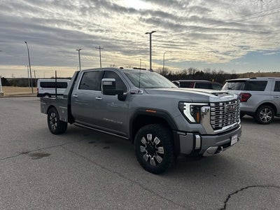 2024 GMC Sierra 2500HD 4WD Crew Cab Standard Bed Denali