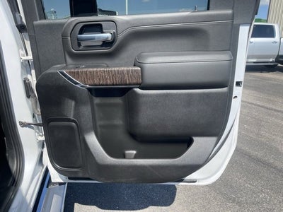 2023 GMC Sierra 2500HD 4WD Crew Cab Standard Bed Denali