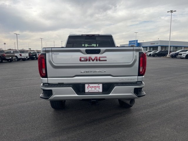 2022 GMC Sierra 2500HD 4WD Crew Cab Standard Bed Denali