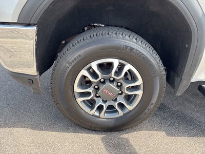 2022 GMC Sierra 3500HD 4WD Crew Cab Long Bed SLE