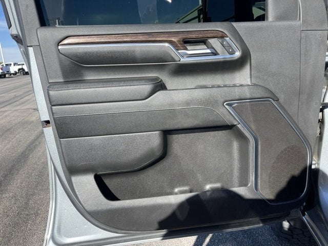 2024 GMC Sierra 3500HD 4WD Crew Cab Long Bed SLE