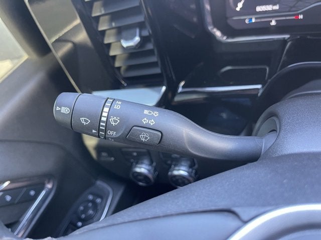 2024 GMC Sierra 3500HD 4WD Crew Cab Long Bed SLE