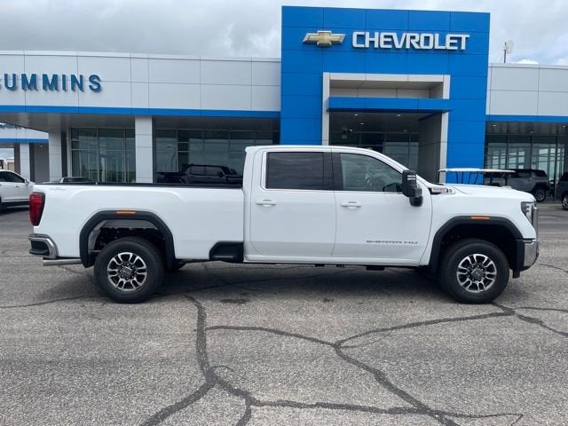 2025 GMC Sierra 2500HD 4WD Crew Cab Long Bed SLE