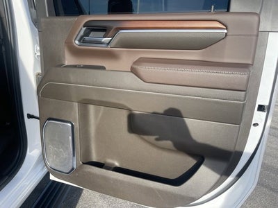 2025 GMC Sierra 2500HD 4WD Crew Cab Standard Bed Denali