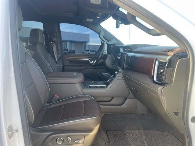 2025 GMC Sierra 2500HD 4WD Crew Cab Standard Bed Denali