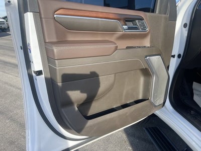 2025 GMC Sierra 2500HD 4WD Crew Cab Standard Bed Denali