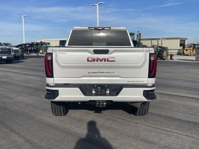 2025 GMC Sierra 2500HD 4WD Crew Cab Standard Bed Denali