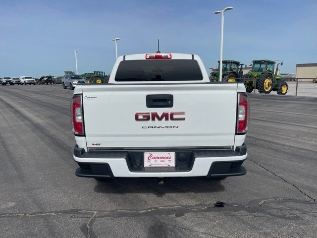 2022 GMC Canyon 2WD Crew Cab Short Box Elevation Standard