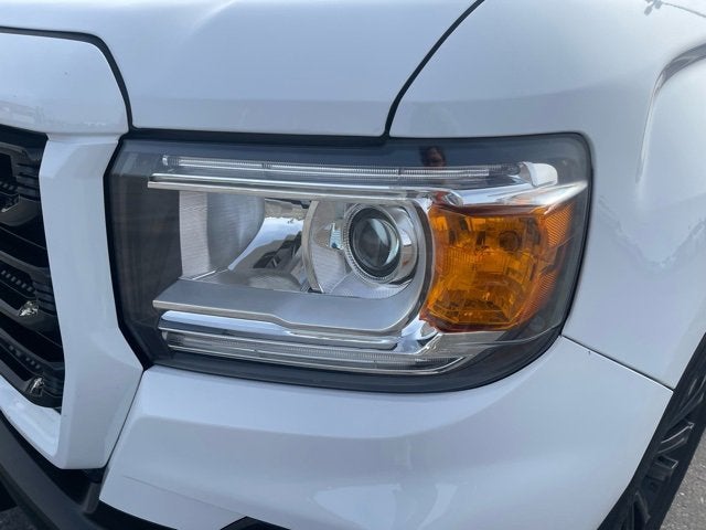 2022 GMC Canyon 2WD Crew Cab Short Box Elevation Standard