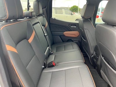 2024 GMC Canyon 4WD AT4