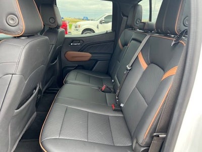 2024 GMC Canyon 4WD AT4