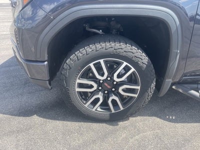 2022 GMC Sierra 1500 4WD Crew Cab Short Box AT4