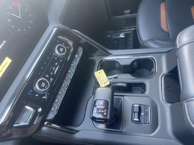 2022 GMC Sierra 1500 4WD Crew Cab Short Box AT4