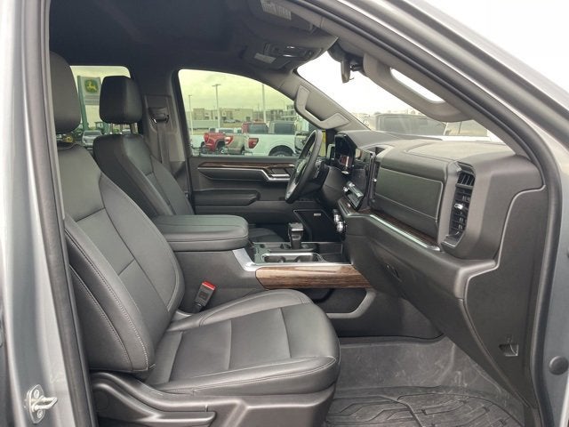 2024 GMC Sierra 1500 4WD Crew Cab Short Box Elevation with 3SB