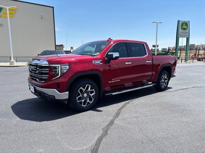 2022 GMC Sierra 1500 4WD Crew Cab Short Box SLT