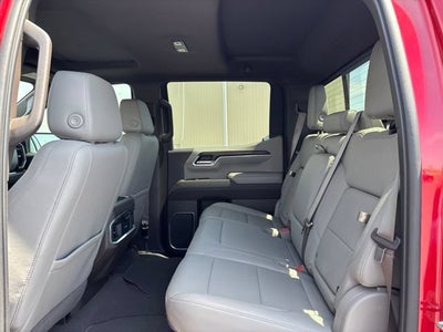 2022 GMC Sierra 1500 4WD Crew Cab Short Box SLT