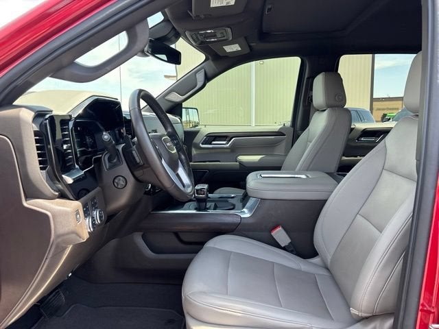 2022 GMC Sierra 1500 4WD Crew Cab Short Box SLT