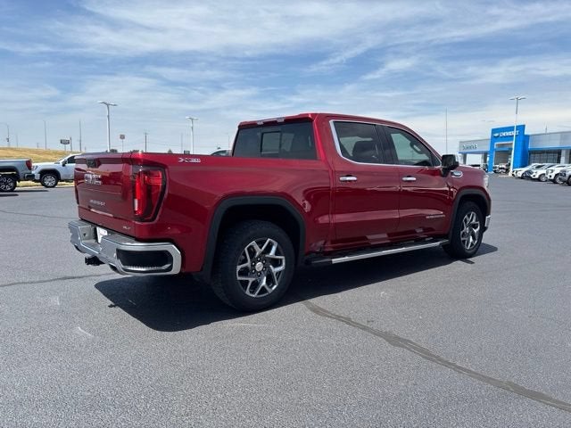 2022 GMC Sierra 1500 4WD Crew Cab Short Box SLT