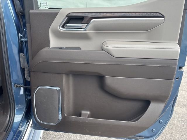 2024 GMC Sierra 1500 4WD Crew Cab Short Box SLT