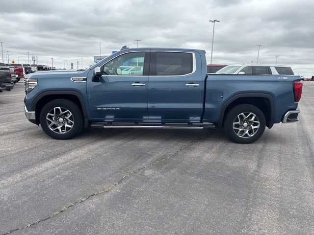 2024 GMC Sierra 1500 4WD Crew Cab Short Box SLT