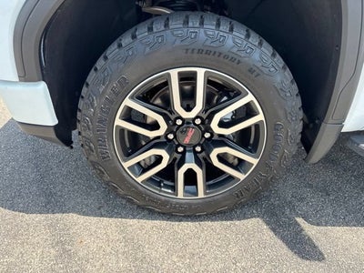 2023 GMC Sierra 1500 4WD Crew Cab Standard Box AT4