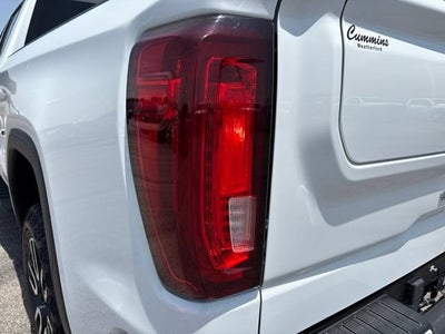 2023 GMC Sierra 1500 4WD Crew Cab Standard Box AT4