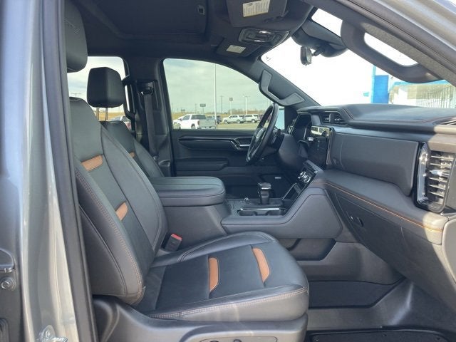 2023 GMC Sierra 1500 4WD Crew Cab Short Box AT4