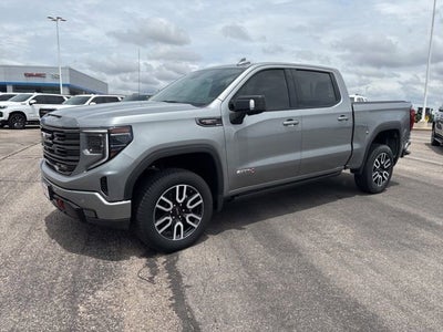 2023 GMC Sierra 1500 4WD Crew Cab Short Box AT4