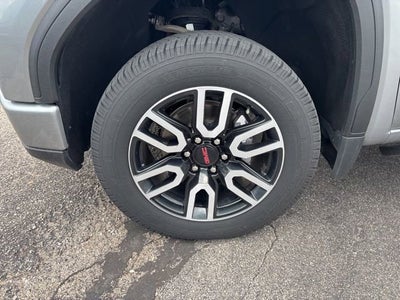 2023 GMC Sierra 1500 4WD Crew Cab Short Box AT4