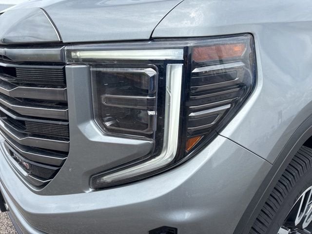2023 GMC Sierra 1500 4WD Crew Cab Short Box AT4