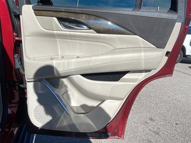 2019 Cadillac Escalade Luxury