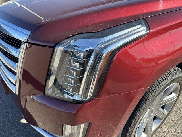2019 Cadillac Escalade Luxury