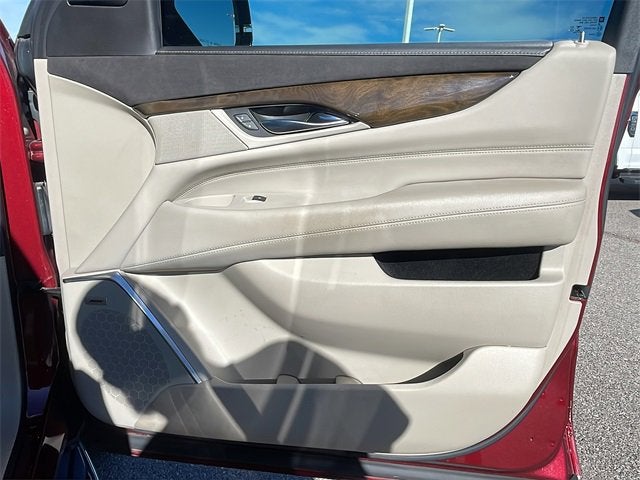 2019 Cadillac Escalade Luxury